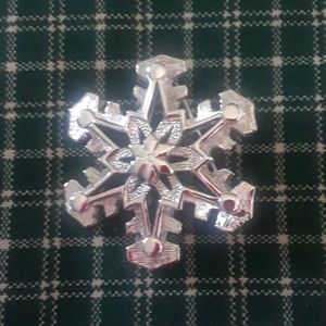 Vintage Snowflake brooch